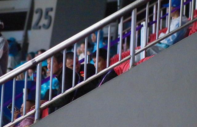 开云官方网站-亚运队教练组夜探16强潜在对手 卡巴态度截然不同