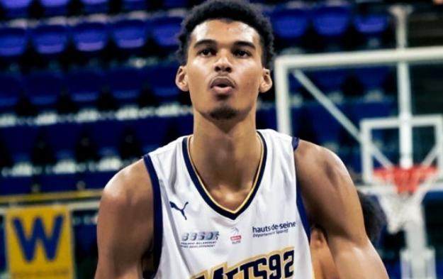 文班亚马:不担心伤病 选秀不该有人排在我前面